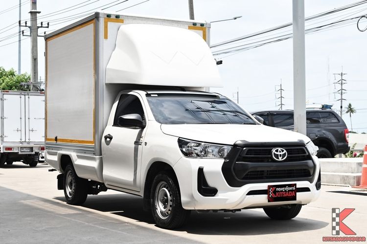 รถ Toyota Hilux Revo 2.4 Entry สี ขาว
