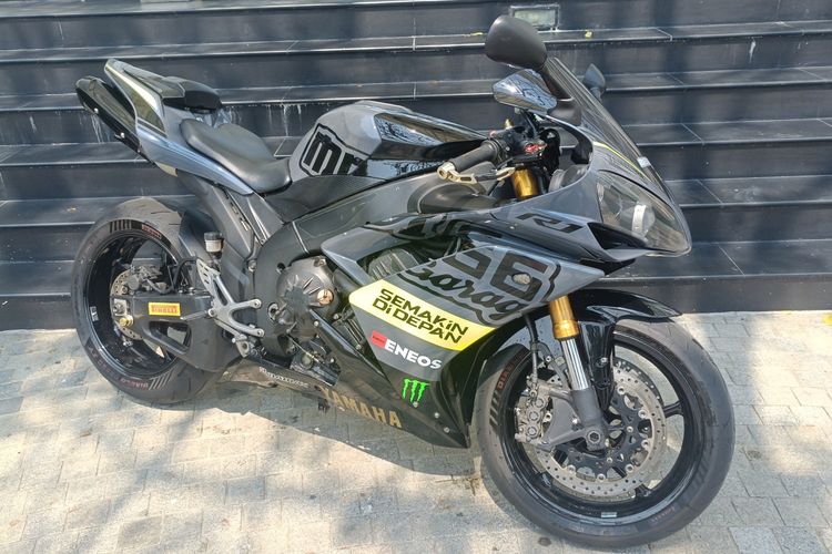 Yamaha R1 Clean Strong New Rosso IV Tyres Ready to Ride
