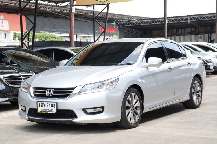 รถ Honda Accord 2.4 EL สี บรอนซ์เงิน