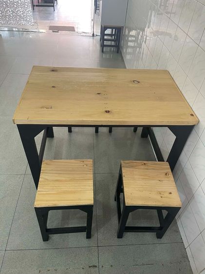 ชุดโต๊ะเก้าอี้ (มี10ชุด)