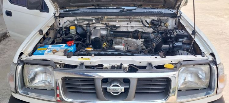 Nissan FRONTIER 2000 2.7 TL Pickup ดีเซล ไม่ติดแก๊ส เกียร์ธรรมดา ขาว รูปที่ 4