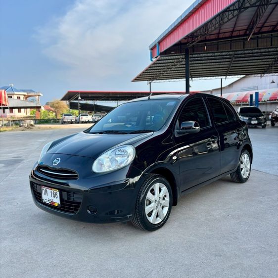 รถ Nissan March 1.2 E สี ดำ