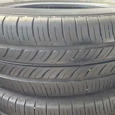 205​ 55 16 Dunlop Enasave​ ec300​ ไม่ปะ​ ดอกเต็มๆ​ น้องๆยางใหม่​ นุ่มเงียบสุดๆพร้อมใช้อีกนาน​ ลงพื้นปี25 ผลิตปลายปี24 ชุด​4เส้น​ 4,800​ บาท 