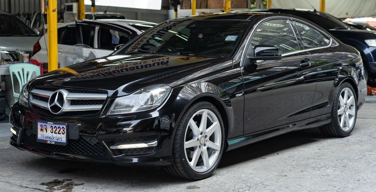 Mercedes-Benz C-Class 2012 C180 Sedan เบนซิน ไม่ติดแก๊ส เกียร์อัตโนมัติ ดำ รูปที่ 2
