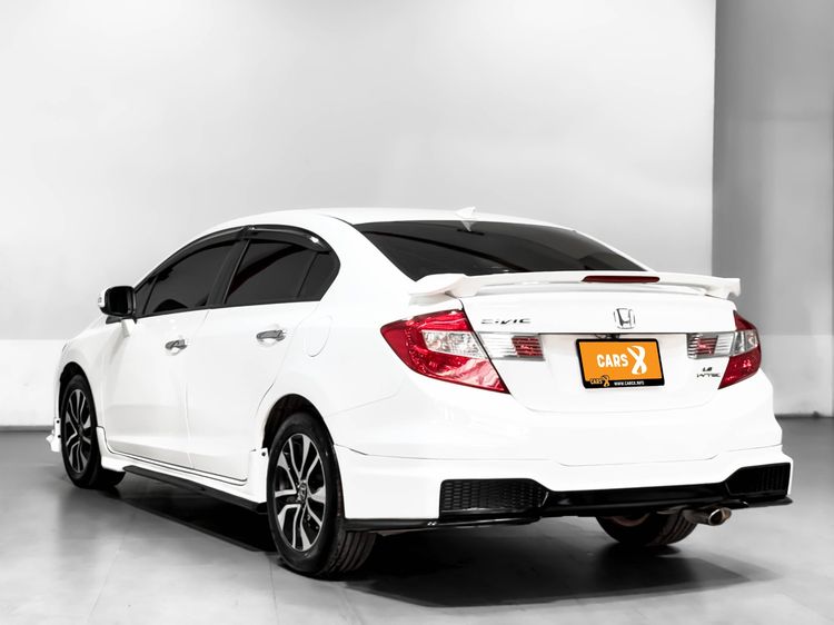 Honda Civic 2014 1.8 ES i-VTEC Sedan เบนซิน ไม่ติดแก๊ส เกียร์อัตโนมัติ ขาว รูปที่ 4