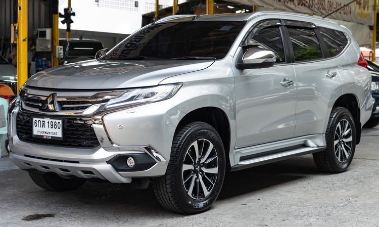 Mitsubishi Pajero Sport 2017 2.4 GT Premium 4WD Utility-car ดีเซล ไม่ติดแก๊ส เกียร์อัตโนมัติ เทา รูปที่ 2