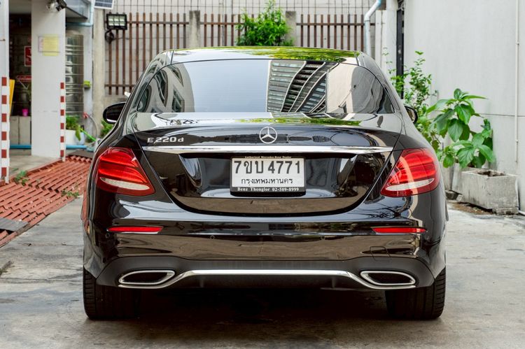 Mercedes-Benz E-Class 2017 E220 Sedan ดีเซล ไม่ติดแก๊ส เกียร์อัตโนมัติ ดำ รูปที่ 4