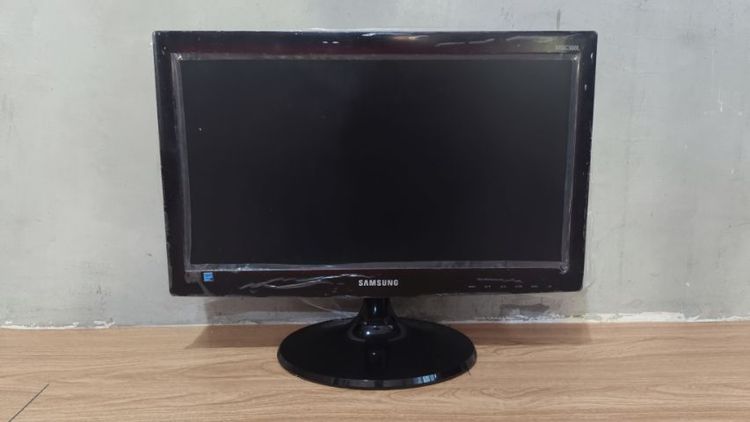 Samsung LED Monitor Series 3-300 : 20นิ้ว 