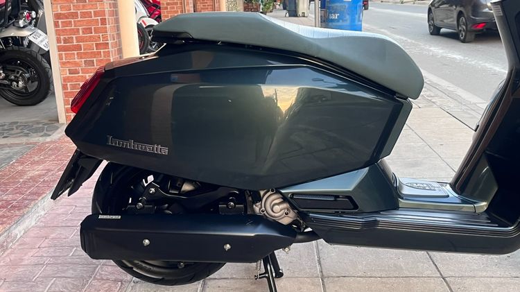 Lambretta X300 จดปี 23 ไมล์ 1102 km. รูปที่ 12