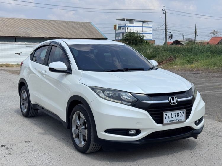 รถ Honda HR-V 1.8 E สี ขาว