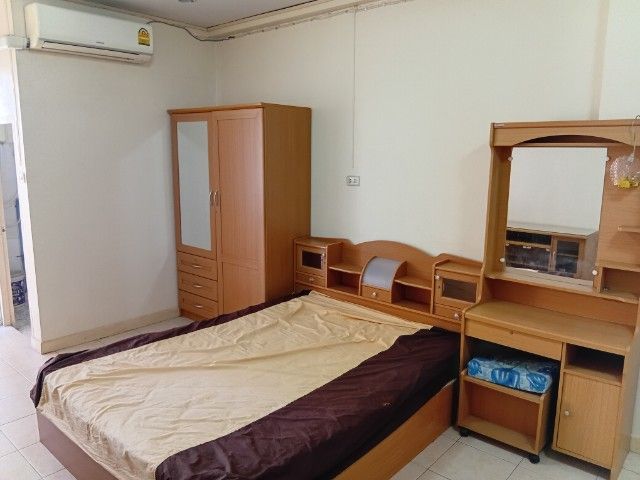 มีบางส่วน สร้างเสร็จก่อน 2010 ไม่อนุญาต ใช่ พรทวีวัฒน์condominium