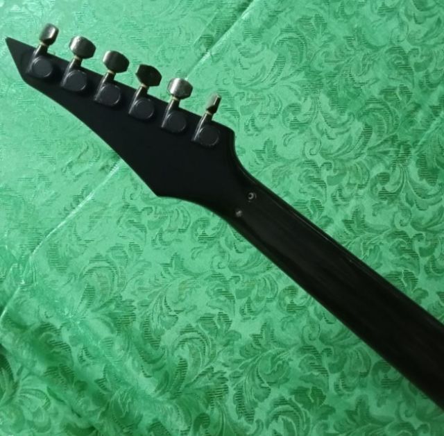 กีต้าร์ Squier HM รูปที่ 8