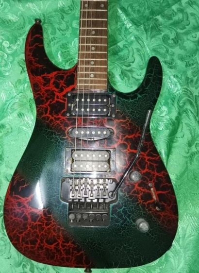 กีต้าร์ Squier HM รูปที่ 2