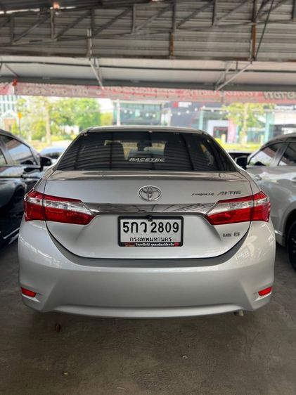 Toyota Corolla 2016 1.6 Sedan เบนซิน ไม่ติดแก๊ส เกียร์อัตโนมัติ เทา รูปที่ 4