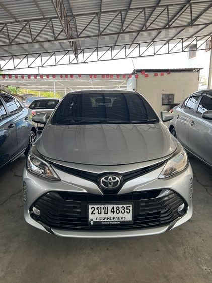 รถ Toyota Vios 1.5 Mid สี เทา