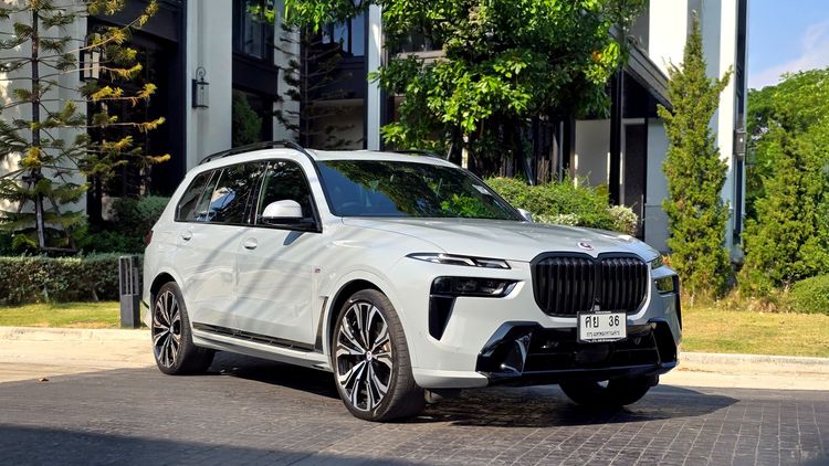 รถ BMW X7 3.0 xDrive40d M Sport 4WD สี เทา