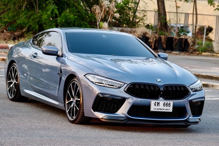 รถ BMW Series 8 840i สี ฟ้า