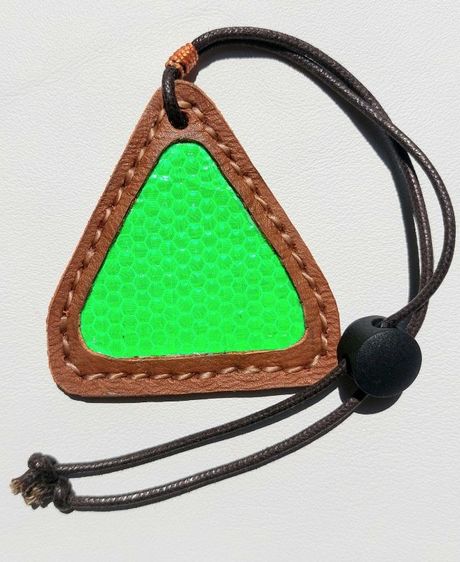 สามเหลี่ยมสะท้อนแสงสำหรับจักรยาน (Triangle Reflector) รูปที่ 11