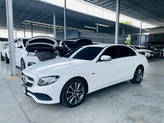 MERCEDES-BENZ E300e 2.0 AVANTGARDE ปี 2021 รถสวย มือแรกออกห้าง พร้อมใช้ ไมล์น้อย รับประกันตัวถังสวย