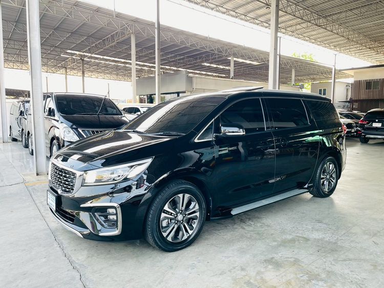 รถ Kia Grand Carnival 2.2 SXL สี ดำ