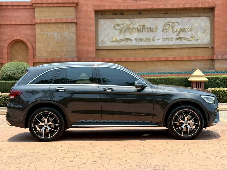 Mercedes-Benz GLC-Class 2020 GLC300e Utility-car เบนซิน เกียร์อัตโนมัติ เทา รูปที่ 3