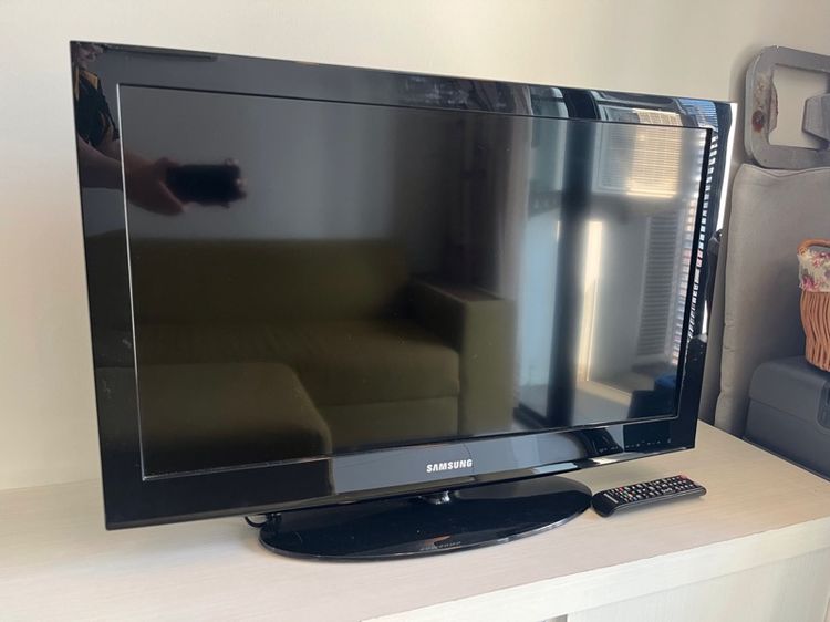 อื่นๆ ทีวี Samsung LCD 32 นิ้ว รุ่น LA32E420E2R งานช่าง เปิดไม่ติด
