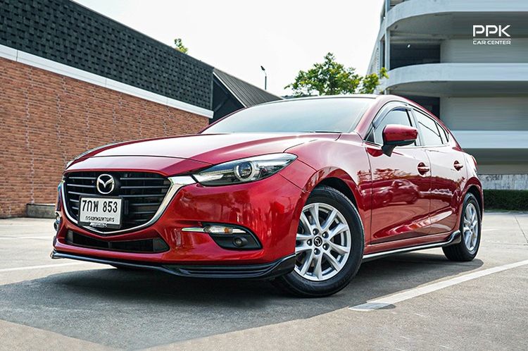 รถ Mazda Mazda3 2.0 C สี แดง