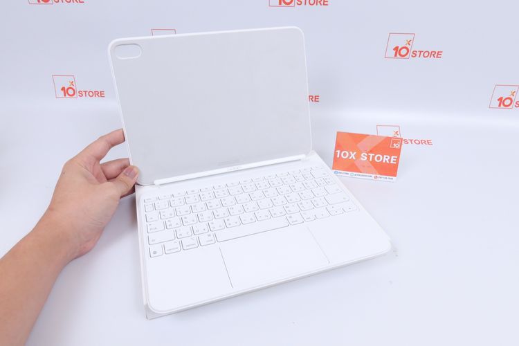 Magic Keyboard Folio For iPad (Gen 10-11)