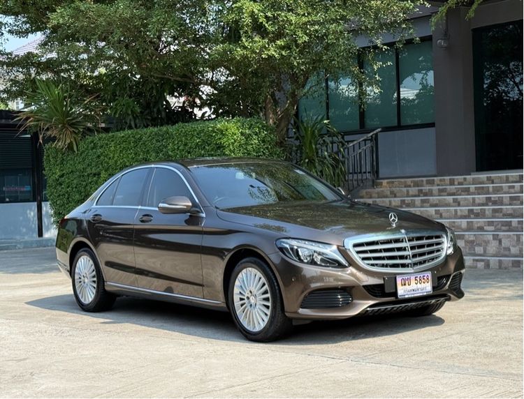 Mercedes-Benz C-Class 2015 C180 Sedan เบนซิน ไม่ติดแก๊ส เกียร์อัตโนมัติ ขาว