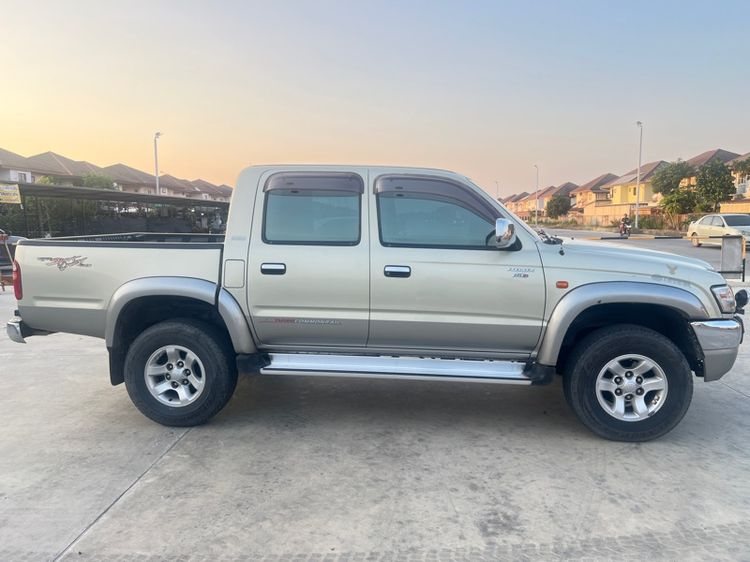 Toyota Hilux Tiger D4D 2002 รุ่นย่อยอื่นๆ Pickup ดีเซล ไม่ติดแก๊ส เกียร์ธรรมดา น้ำตาล รูปที่ 3