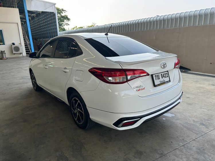 Toyota Yaris ATIV 2022 1.2 Sport Sedan เบนซิน ไม่ติดแก๊ส เกียร์อัตโนมัติ ขาว รูปที่ 4