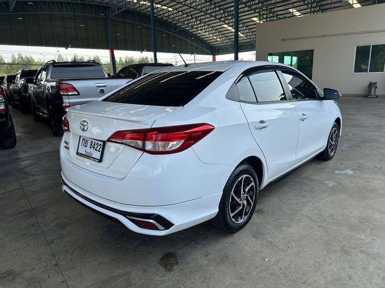Toyota Yaris ATIV 2022 1.2 Sport Sedan เบนซิน ไม่ติดแก๊ส เกียร์อัตโนมัติ ขาว รูปที่ 2