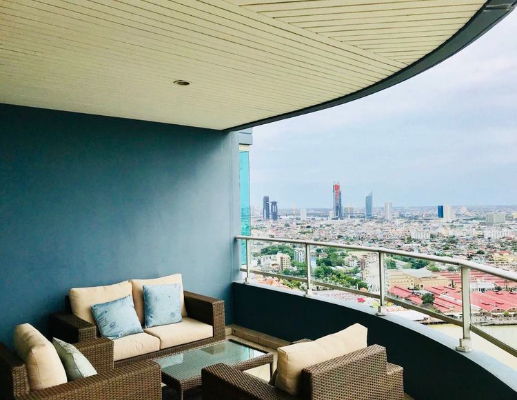 เลี้ยงสัตว์ได้ ตกแต่งครบ Luxury 3BR Riverside Condo Near Shrewsbury International School, Pet-Friendly High Floor 242sqm รูปที่ 4