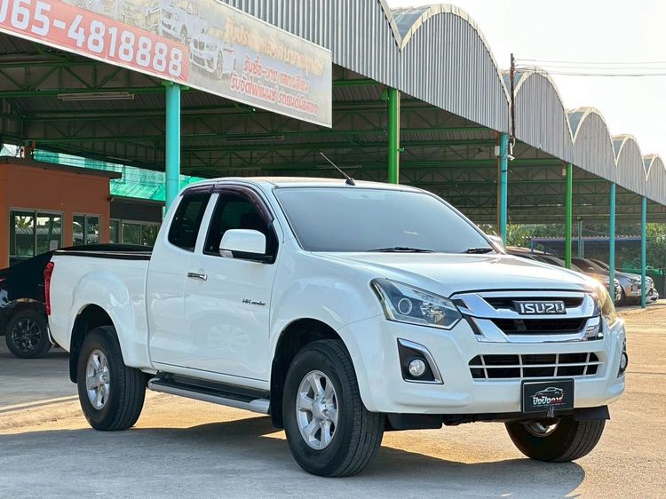 ปี 2017 ISUZU DMAX CAB 1.9 Z HI-LANDER AT สีขาว
