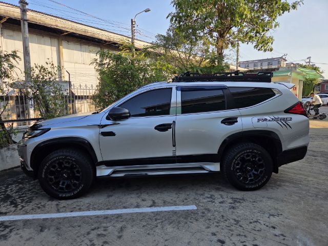 Mitsubishi Pajero Sport 2015 2.4 GT Premium 4WD Utility-car ดีเซล ไม่ติดแก๊ส เกียร์อัตโนมัติ บรอนซ์เงิน รูปที่ 4