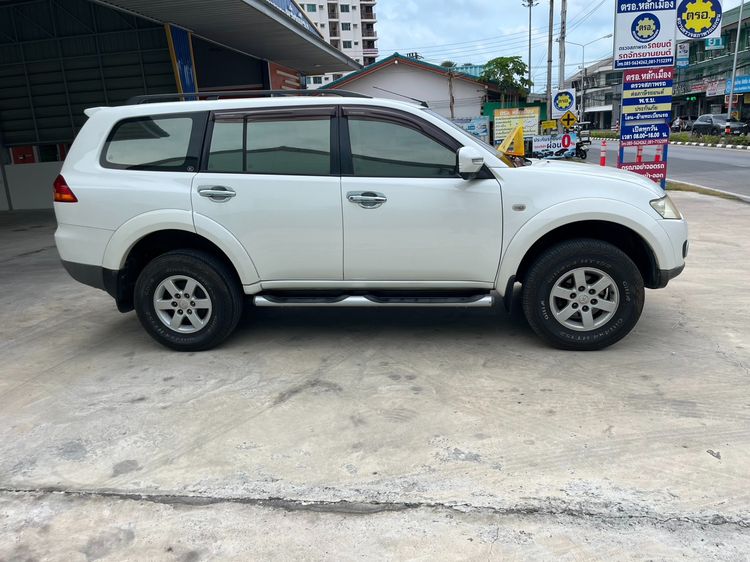Mitsubishi Pajero Sport 2010 2.5 GT Utility-car ดีเซล ไม่ติดแก๊ส เกียร์อัตโนมัติ ขาว รูปที่ 2