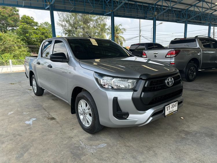 Toyota Hilux Revo 2020 Double Cab 2.4 Mid Z Edition Pickup ดีเซล ไม่ติดแก๊ส เกียร์ธรรมดา บรอนซ์เงิน รูปที่ 3
