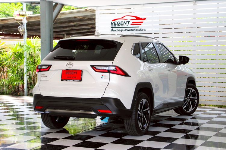 Toyota Yaris Cross 2025 1.5 HEV Premium Luxury Utility-car ไฮบริด ไม่ติดแก๊ส เกียร์อัตโนมัติ ขาว รูปที่ 3