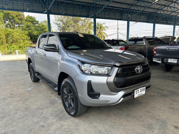 Toyota Hilux Revo 2020 Double Cab 2.4 Entry Prerunner Pickup ดีเซล ไม่ติดแก๊ส เกียร์อัตโนมัติ บรอนซ์เงิน รูปที่ 3