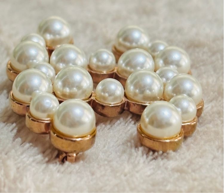 เข็มกลัด CC Pearl Brooch รุ่น Classic ปี 12A รูปที่ 8