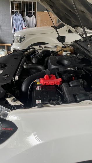 รถ Ford Ranger 2.2 Hi-Rider XLT สี ขาว