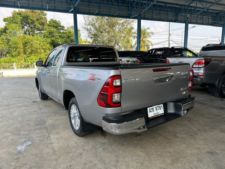 Toyota Hilux Revo 2022 Smart Cab 2.4 Mid Z Edition Pickup ดีเซล ไม่ติดแก๊ส เกียร์ธรรมดา บรอนซ์เงิน รูปที่ 4