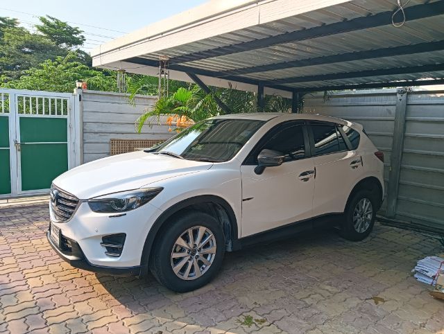 รถ Mazda CX-5 2.0 S สี ขาว