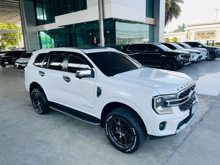 Ford Everest 2023 2.0 Titanium Plus 4WD Utility-car ดีเซล ไม่ติดแก๊ส เกียร์อัตโนมัติ ขาว รูปที่ 2