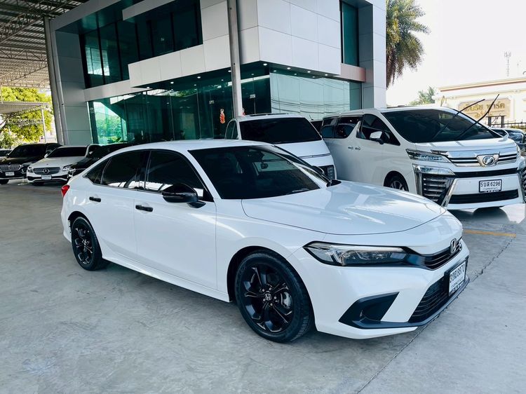 Honda Civic 2022 1.5 Turbo RS Sedan เบนซิน ไม่ติดแก๊ส เกียร์อัตโนมัติ ขาว รูปที่ 2