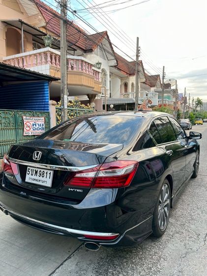 รถ Honda Accord 2.0 EL สี ดำ