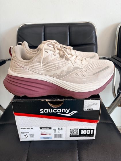 ไม่ระบุ แดง รองเท้าวิ่ง Saucony 