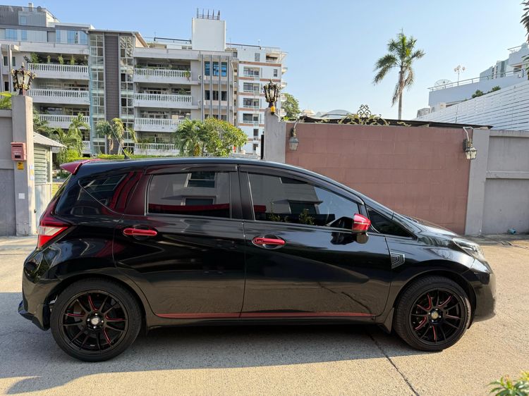 Nissan Note 2017 1.2 VL Sedan เบนซิน NGV เกียร์อัตโนมัติ ดำ รูปที่ 4