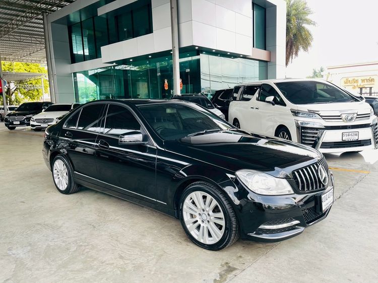 Mercedes-Benz C-Class 2014 C220 CDI Sedan ดีเซล ไม่ติดแก๊ส เกียร์อัตโนมัติ ดำ รูปที่ 2