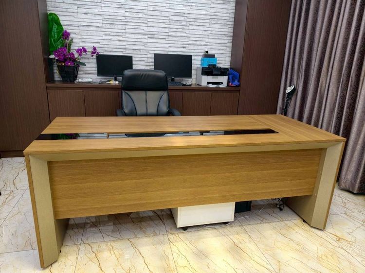 โต๊ะทำงาน ไม้ น้ำตาล ขายโต๊ะผู้บริหาร (CEO Desk) มือสอง สภาพดีมาก ราคาคุ้ม